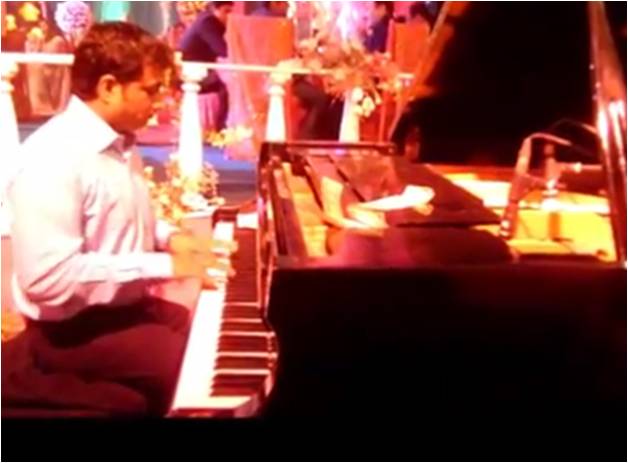 male piano players tripoli lebanon